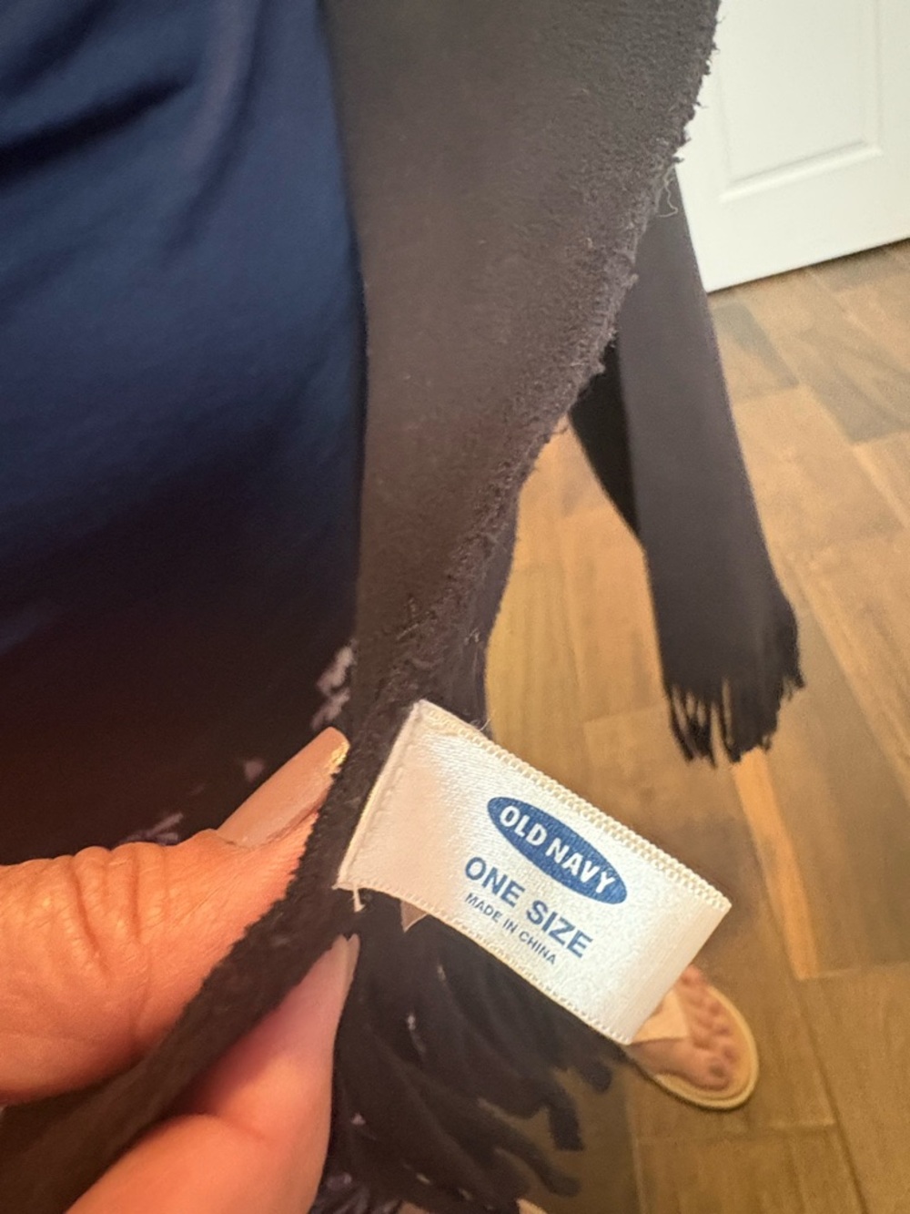 Black Fringe Scarf - Picture 2 of 2